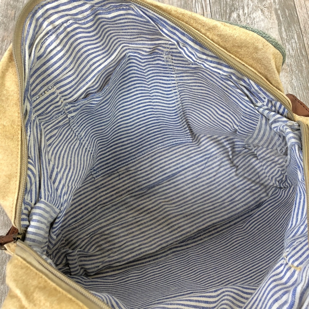 **SOLD** The Barrel Shack | Messenger Canvas Bag - Picture 6 of 8